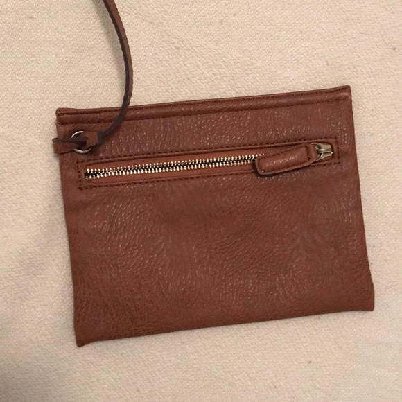 Clutch - Picture 3 of 4